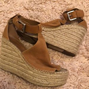 Marc Fisher sz 8 wedges cognac color leather